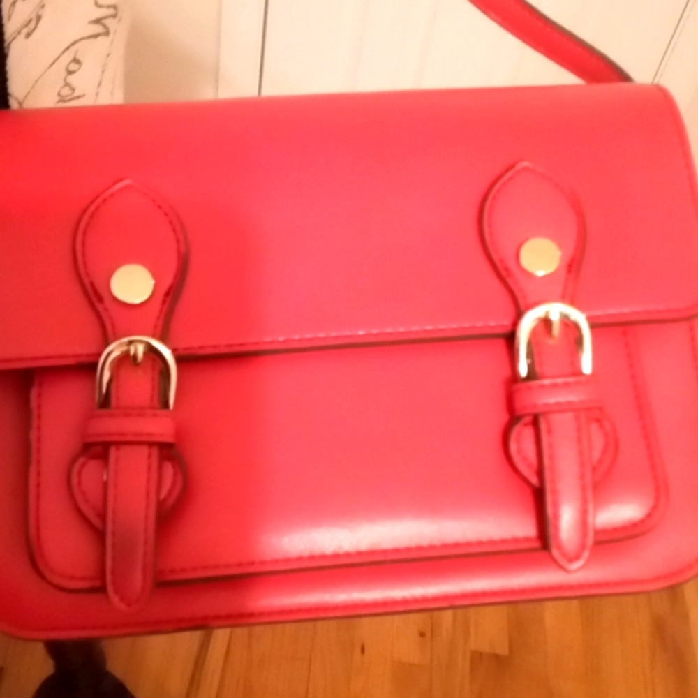 STEVEN MADDEN NWOUTAGS CROSSBODY